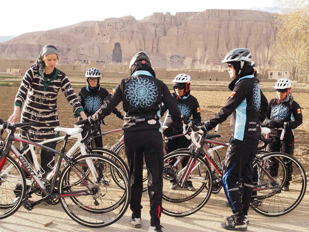 Shannon Galpin conoció a un grupo de mujeres en Afganistán dispuestas a pedalear