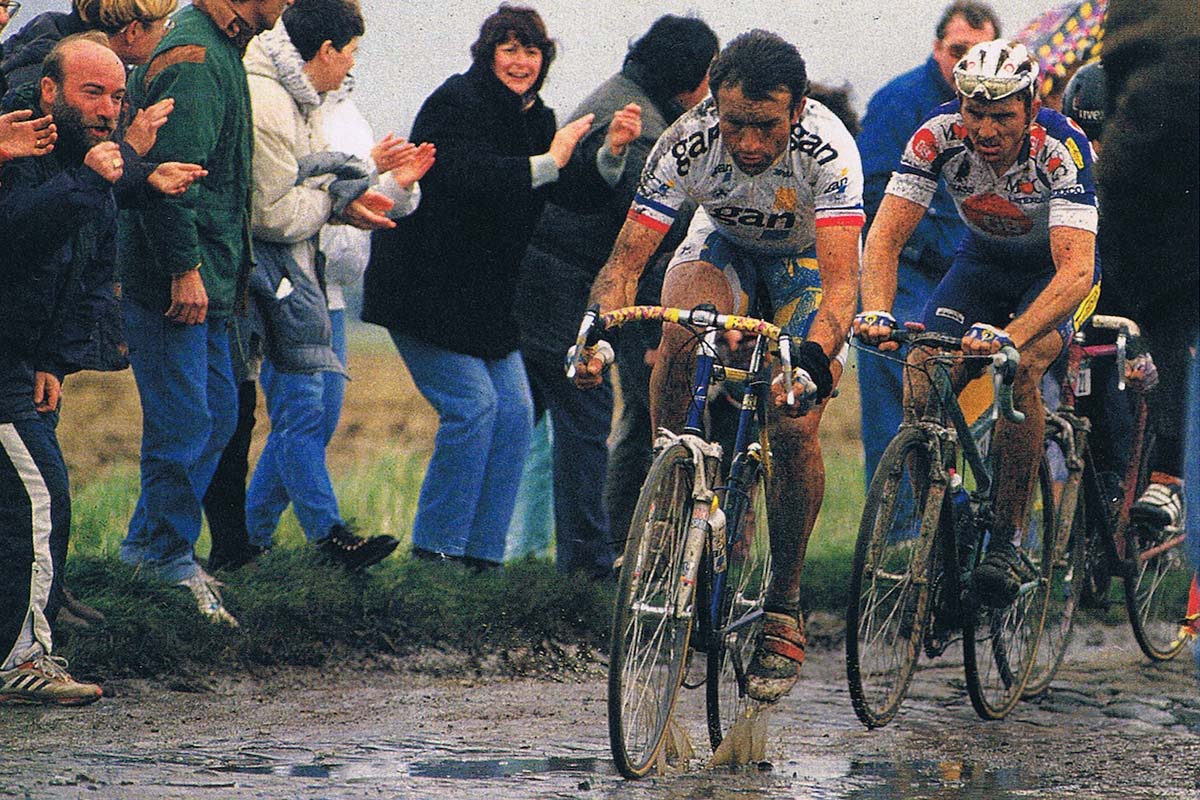 Gilbert Duclos Lassalle en la Paris Roubaix de 1994 con la horquilla Rock Shox