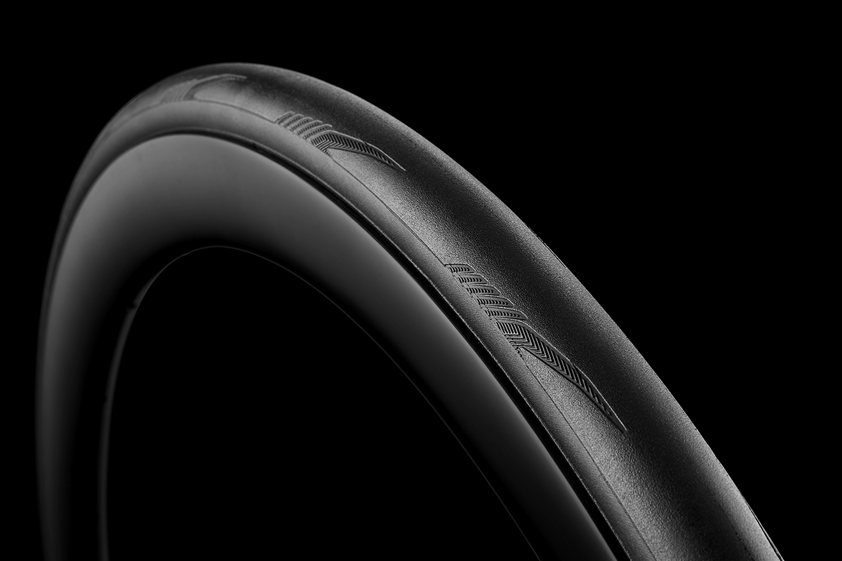 Novedades Cadex 2024: ruedas Max 40, neumático Race GC Tire y los manillares Aero y Race Integrated