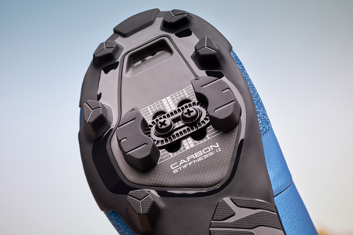 Nuevas zapatillas para “gravel race” Shimano S-Phyre RX9 (SH-RX910): con sistema de calas Pontoon