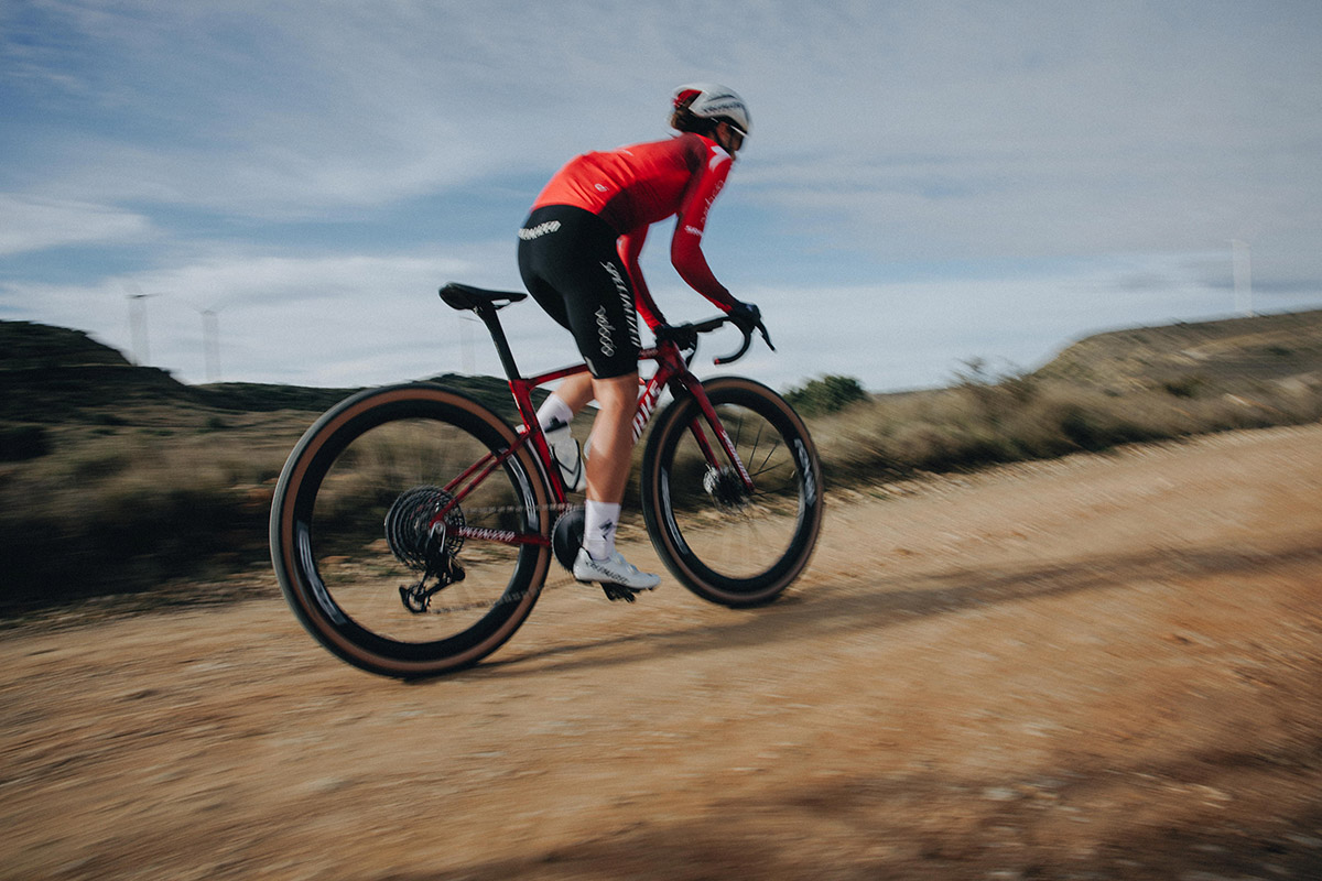 Nueva Specialized Crux 5 ¡una Tarmac para gravel race!