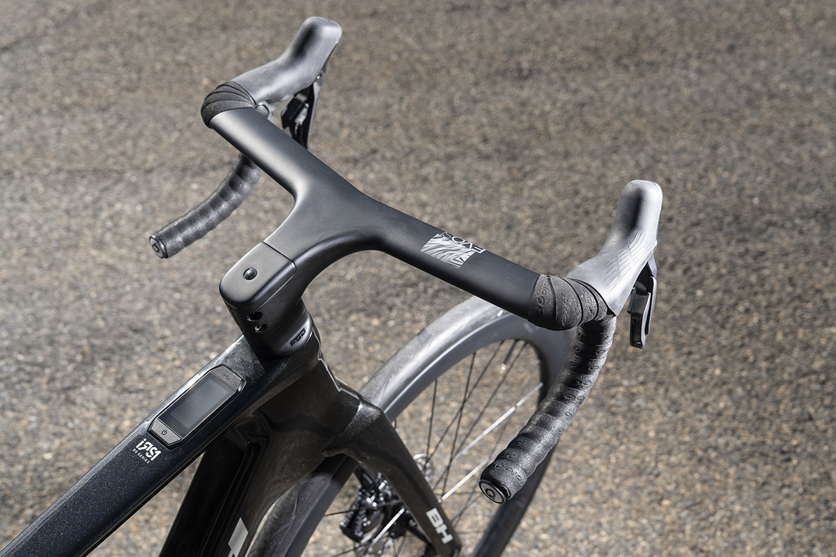 La nueva BH iRS1, con motor SEG BLM, marca una nueva generación de ebikes de carretera