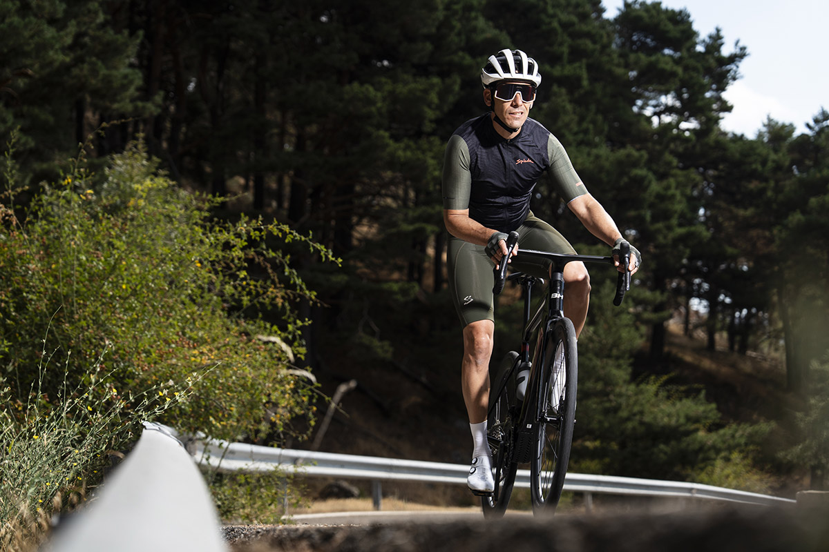 La nueva BH iRS1, con motor SEG BLM, marca una nueva generación de ebikes de carretera