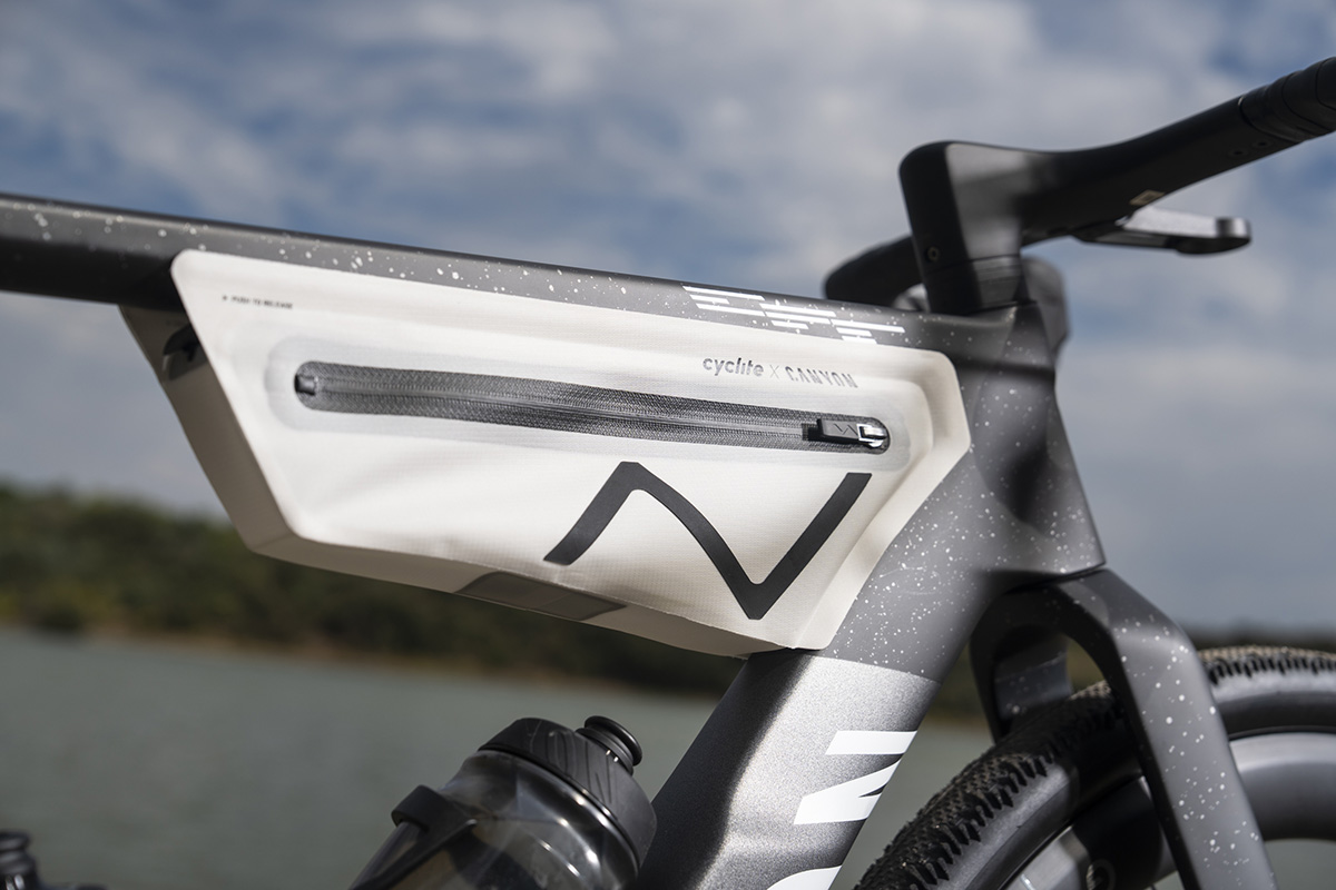 Probamos la Canyon Grail Gen3 CFR Di2: Aero y capacidad de carga para gravel race