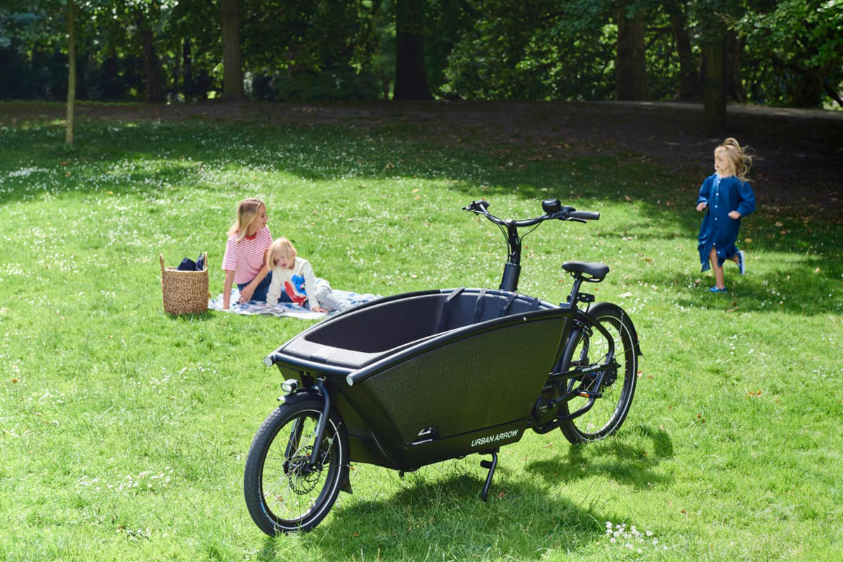 Modelo de cargo bikes con caja frontal para transporte de niños