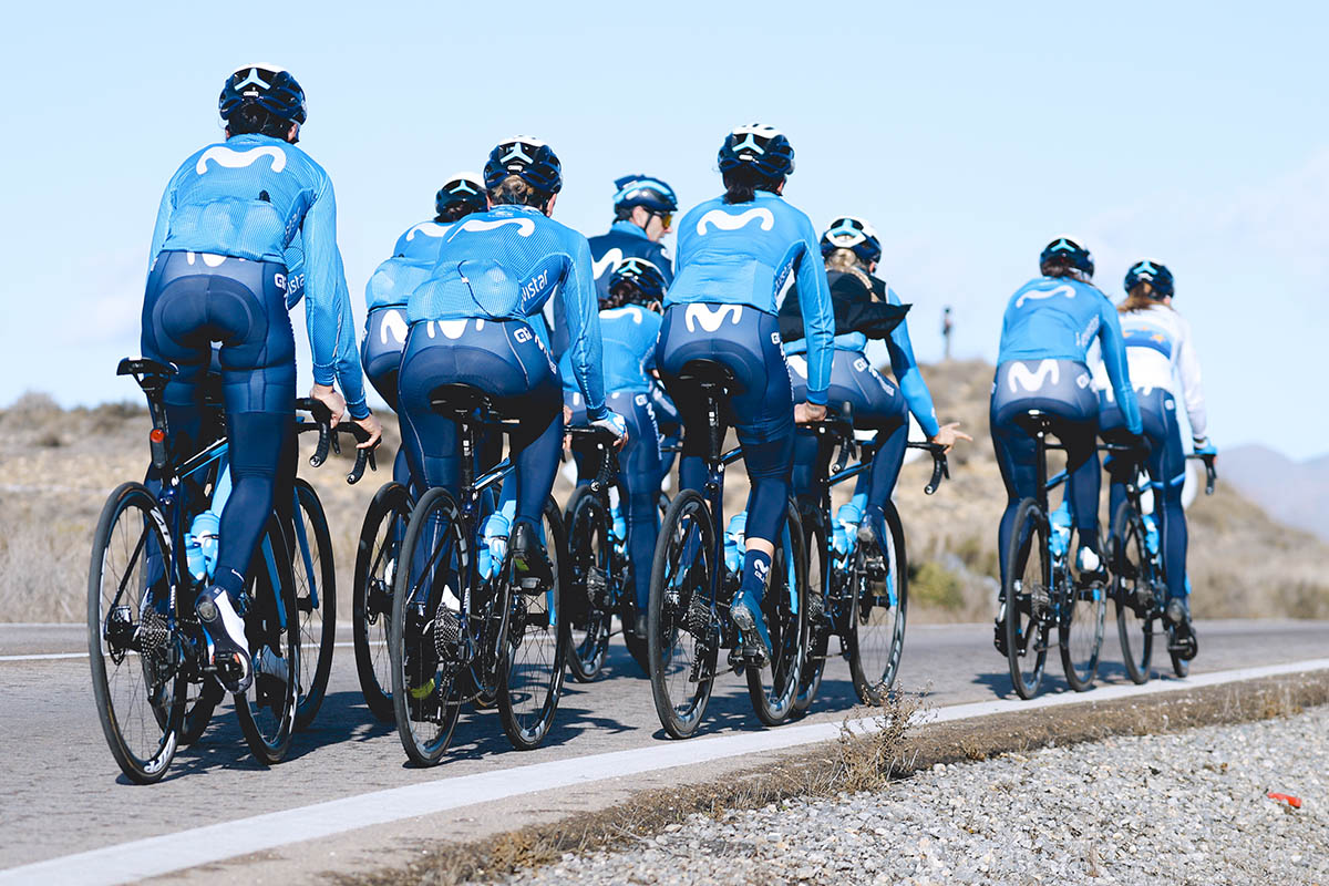 Movistar Team 2021, un enfoque diferente, apuesta por el ciclismo femenino y los eSports