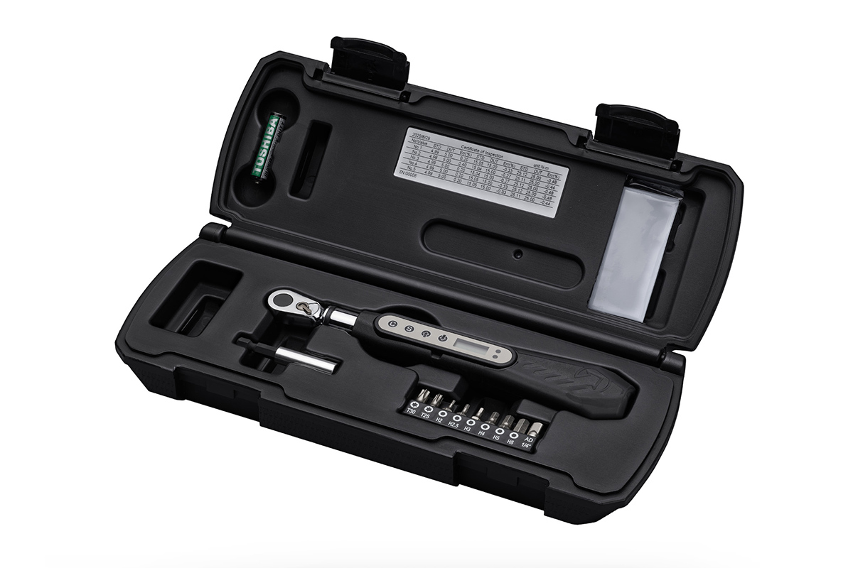Llave dinamométrica con pantalla digital LCD PRO Team (PRTL0082)