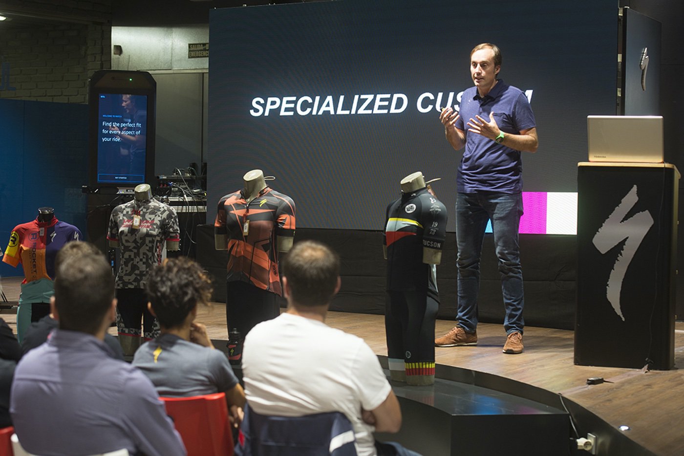 Specialized Custom Program textil