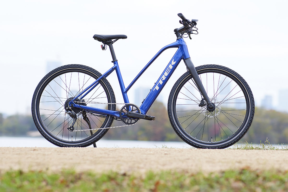 Trek presenta sus nuevas e-bikes Dual Sport+ y FX+ para un ciclismo versátil y urbano