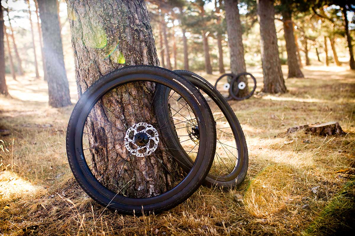 Ruedas de 700 y de 650b para gravel