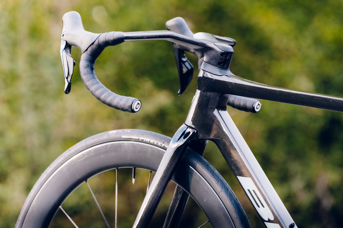 Nueva BH Ultralight 2027: cuadro ‘sub’ 700 g, más aerodinámica y paso de rueda hasta 35 mm 