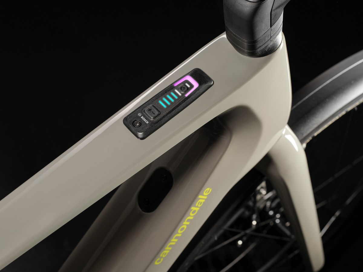 Cannondale Tesoro Neo Carbon, la nueva e-bike urbana de la marca con motor Bosch Performance Line SX