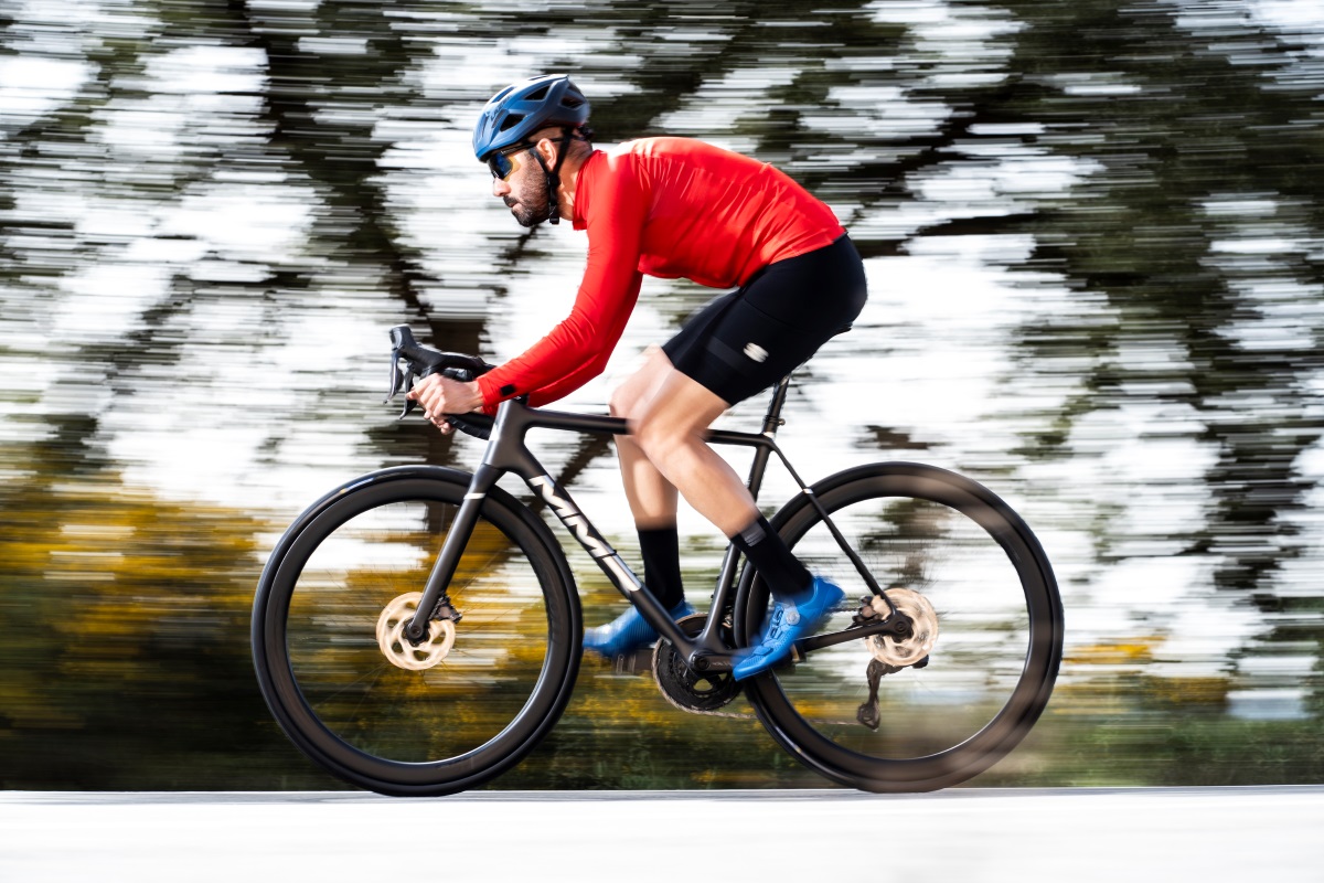 Primeras pedaladas: MMR Adrenaline 00 Plus, espíritu racing y carácter polivalente