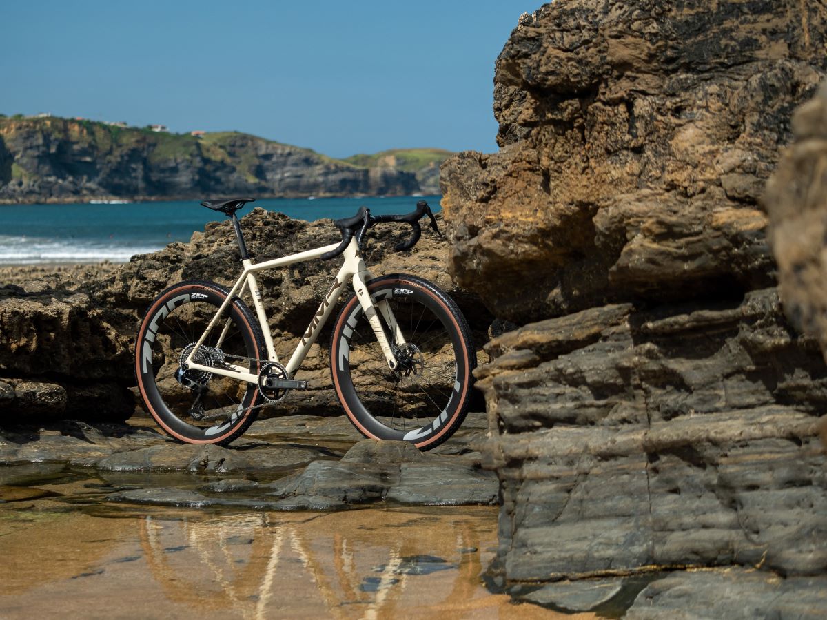 MMR X-Tour 00 Plus, ya disponible en el nuevo SRAM Red XPLR AXS, en edición limitada
