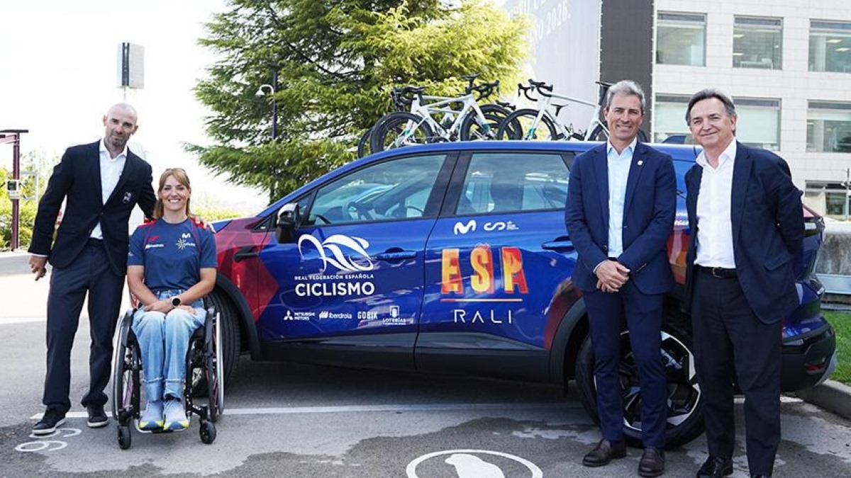 Mitsubishi, nuevo coche oficial de la Real Federación Española de Ciclismo