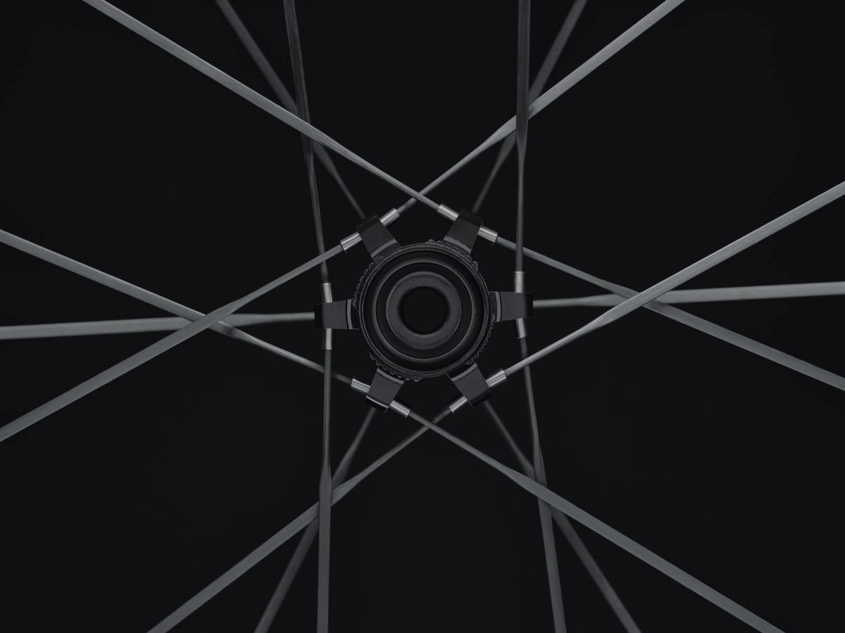Specialized sorprende con las nuevas Roval Rapide ¡Más perfil en la rueda delantera que en la trasera!