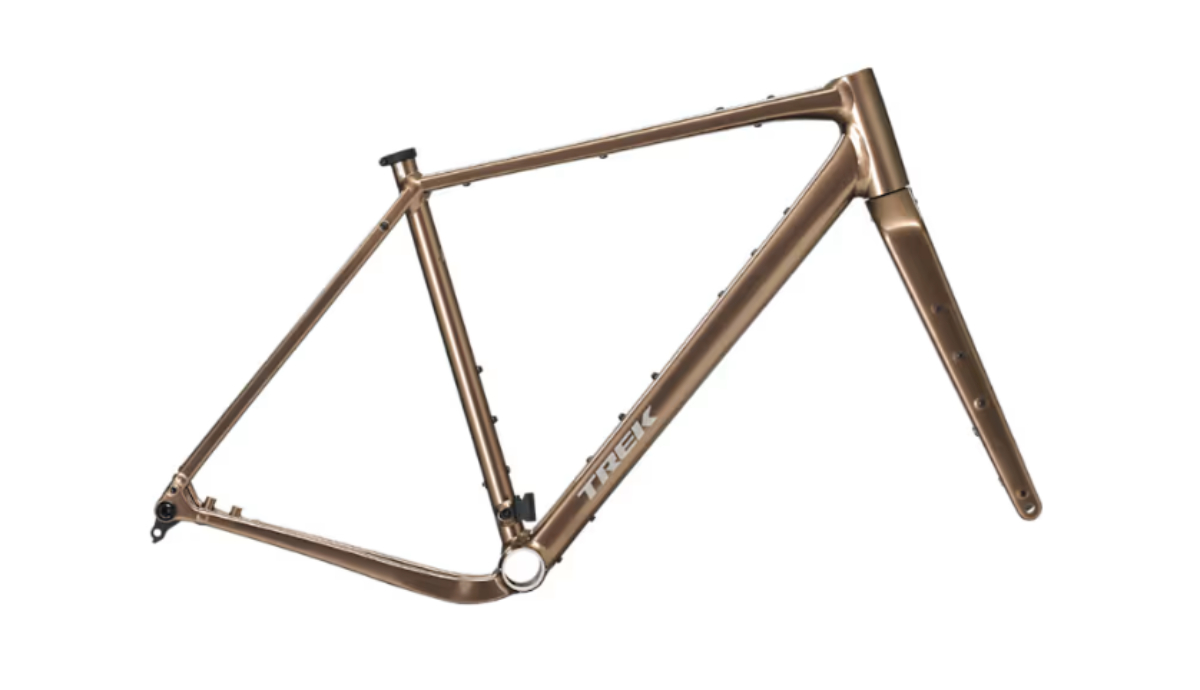 Probamos la Trek Checkpoint ALR 4: perfecta puerta de entrada al gravel