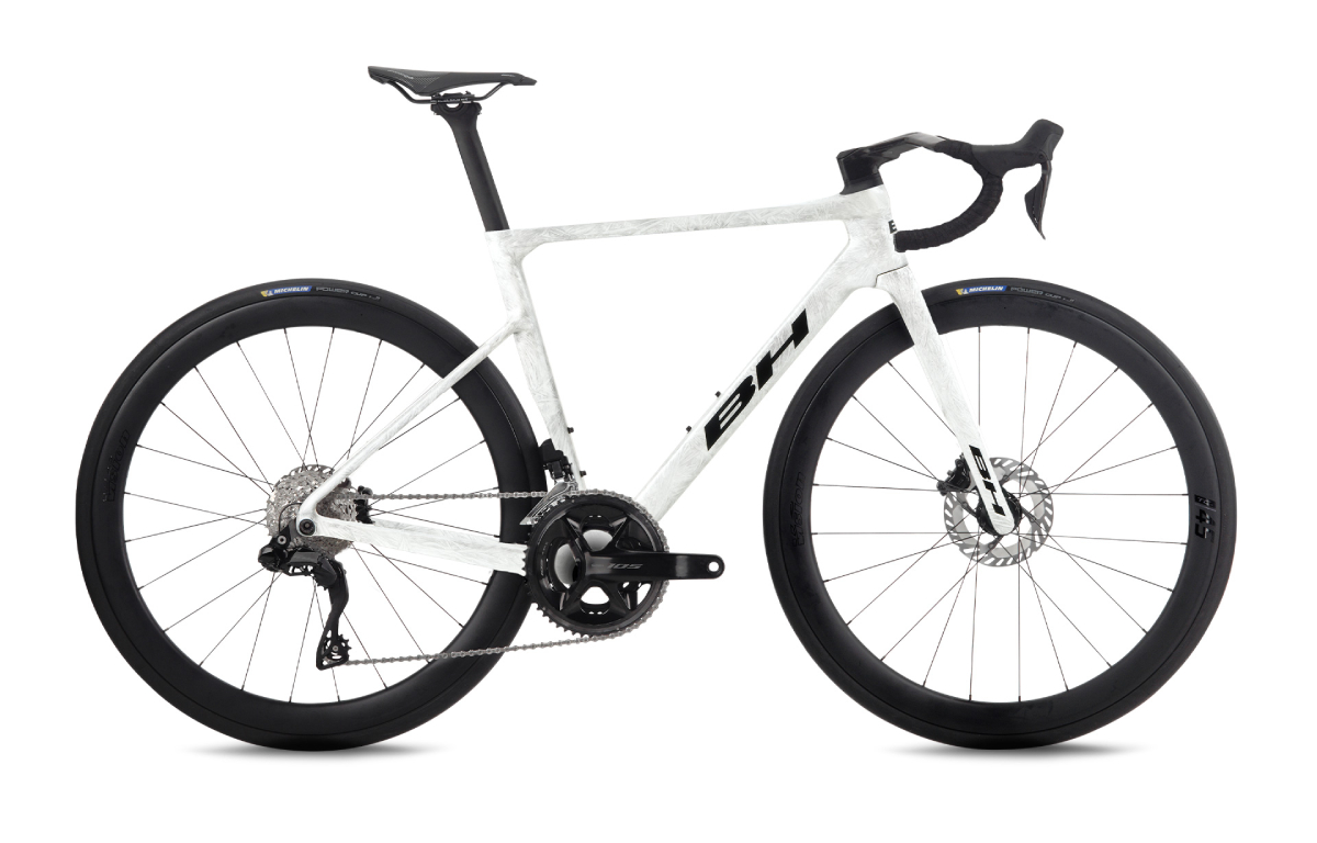 Nueva BH Ultralight 2027: cuadro ‘sub’ 700 g, más aerodinámica y paso de rueda hasta 35 mm 