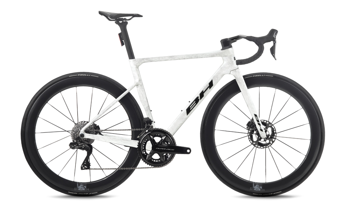 Nueva BH Ultralight 2027: cuadro ‘sub’ 700 g, más aerodinámica y paso de rueda hasta 35 mm 