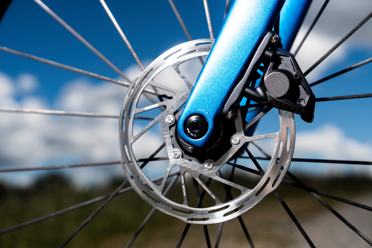 Primeras Pedaladas: Canyon Endurace CF SLX 7 AXS ¡Aero-confortable!