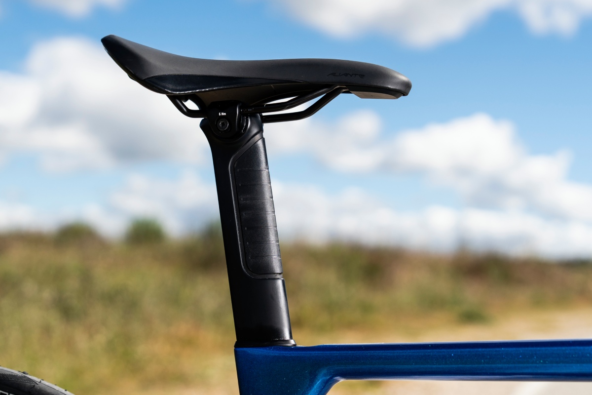 Primeras Pedaladas: Canyon Endurace CF SLX 7 AXS ¡Aero-confortable!