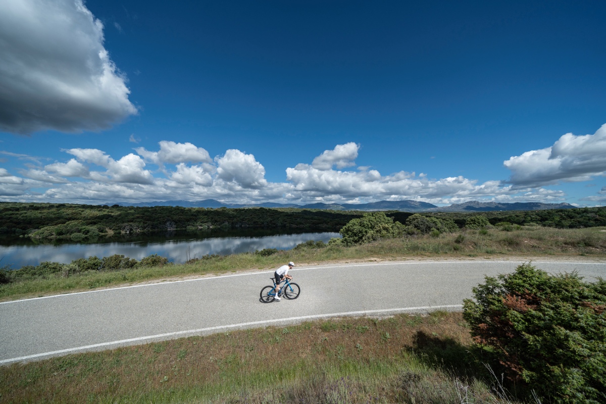 Primeras Pedaladas: Canyon Endurace CF SLX 7 AXS ¡Aero-confortable!
