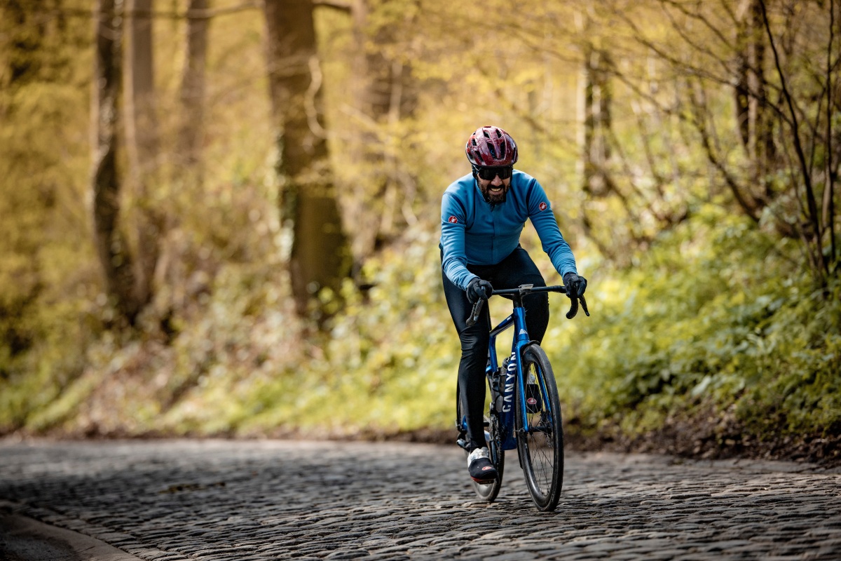 Primeras Pedaladas: Canyon Endurace CF SLX 7 AXS ¡Aero-confortable!