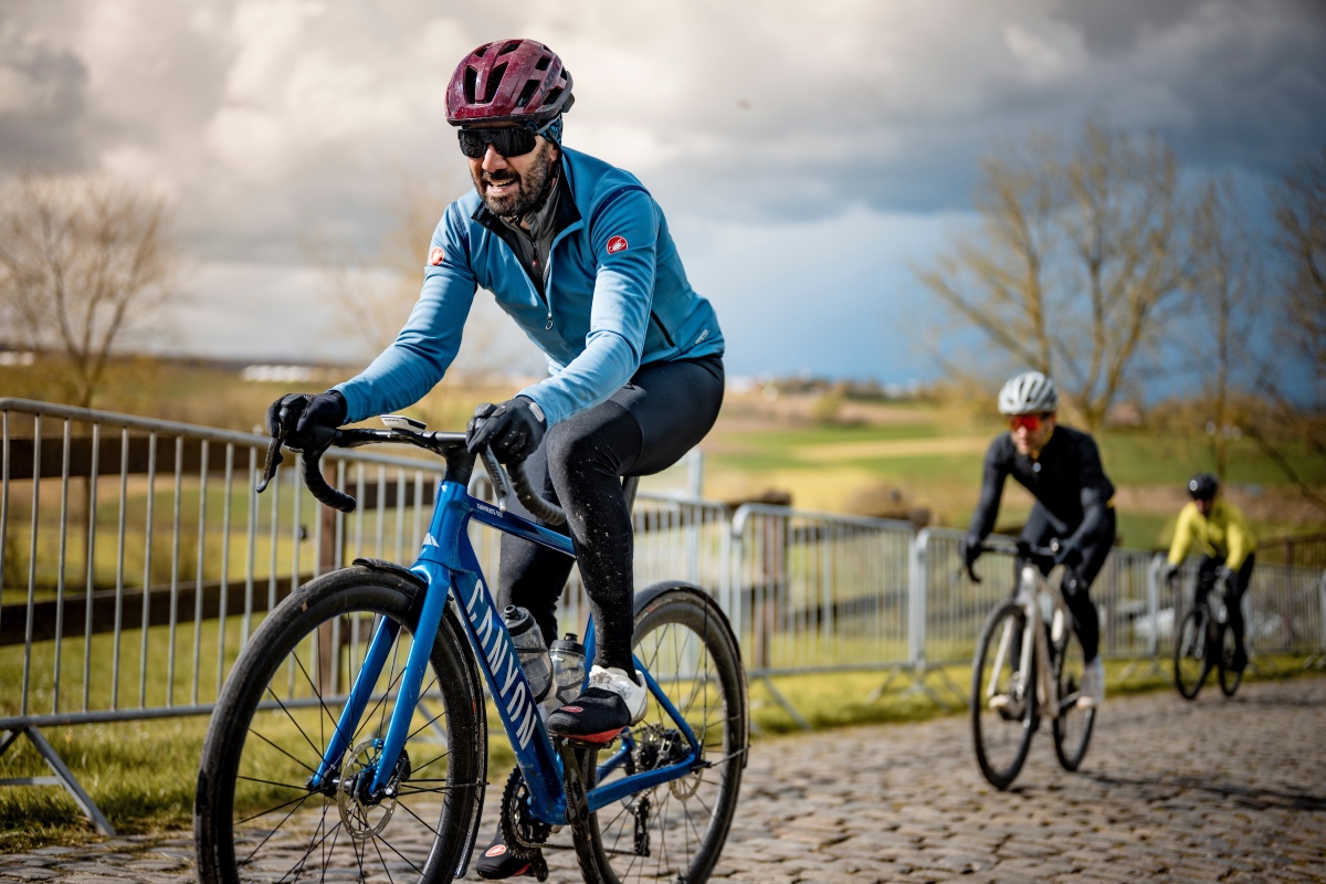 Primeras Pedaladas: Canyon Endurace CF SLX 7 AXS ¡Aero-confortable!