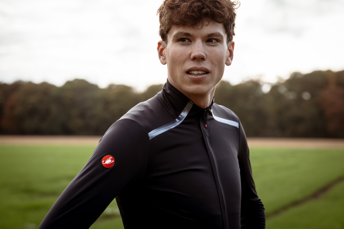 Castelli reinventa la icónica Gabba y renueva las chaquetas Perfetto con un nuevo tejido técnico