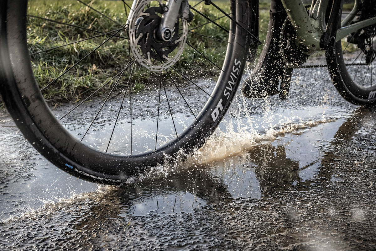 Claves para cuidar tus neumáticos de carretera y gravel en invierno
