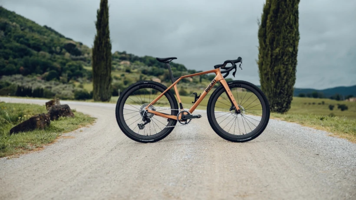 ADN de carreras y estilo italiano: así es la gama de bicicletas de Ducati Cycling