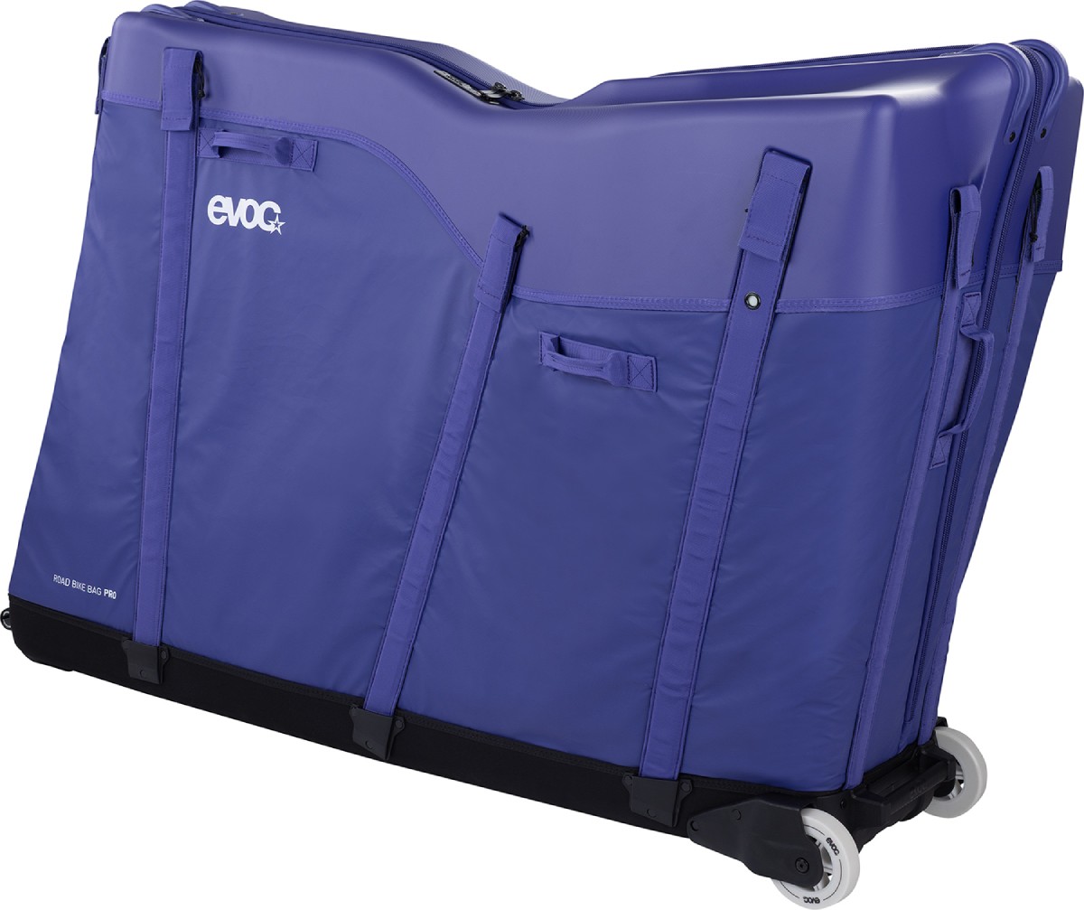 EVOC lanza la Road Bike Bag Pro Violet: una solución cómoda (y con estilo) para el transporte de bicis de carretera