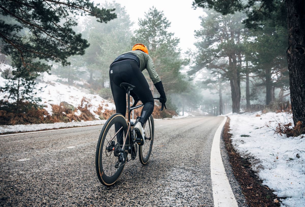 Primeras Pedaladas: Cannondale SuperSix EVO 1 Gen 5, más ligera, aerodinámica... ¿Y rápida?