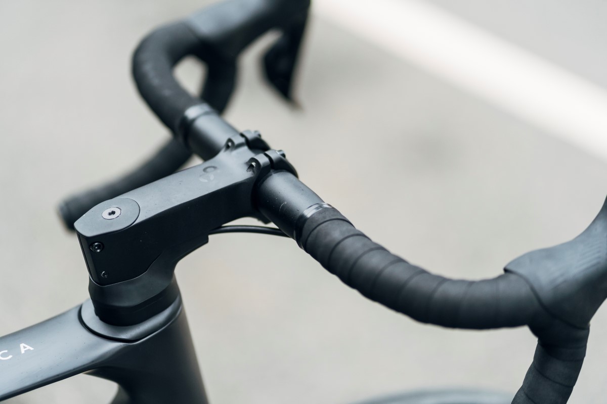 Probamos la Orbea Orca M35i, no solo una escaladora