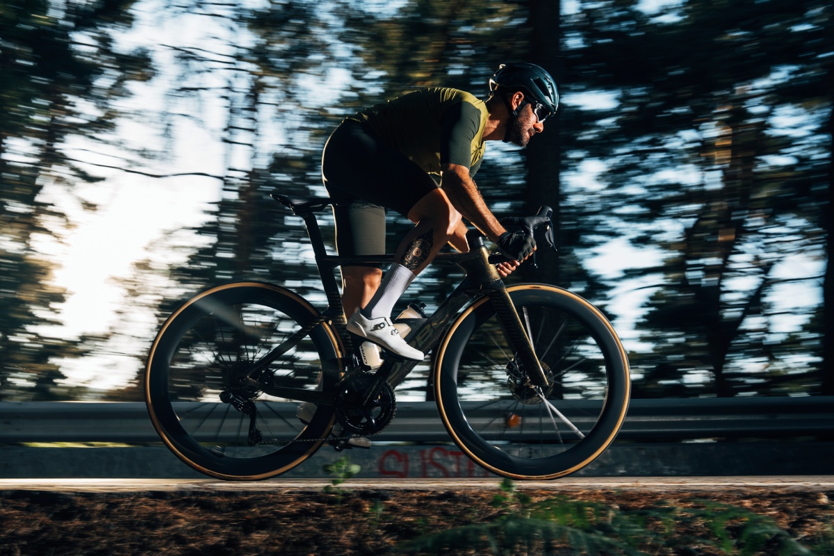 Probamos la nueva Orbea Orca Aero, más rápida, estable y ligera