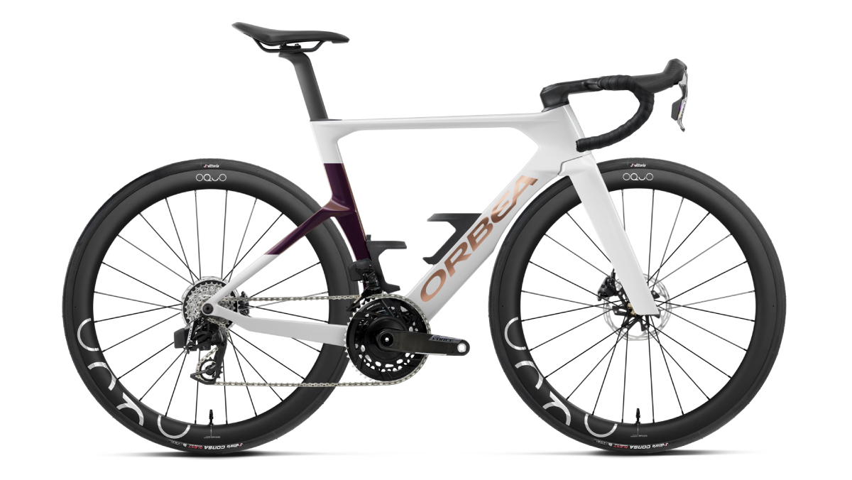 Probamos la nueva Orbea Orca Aero, más rápida, estable y ligera