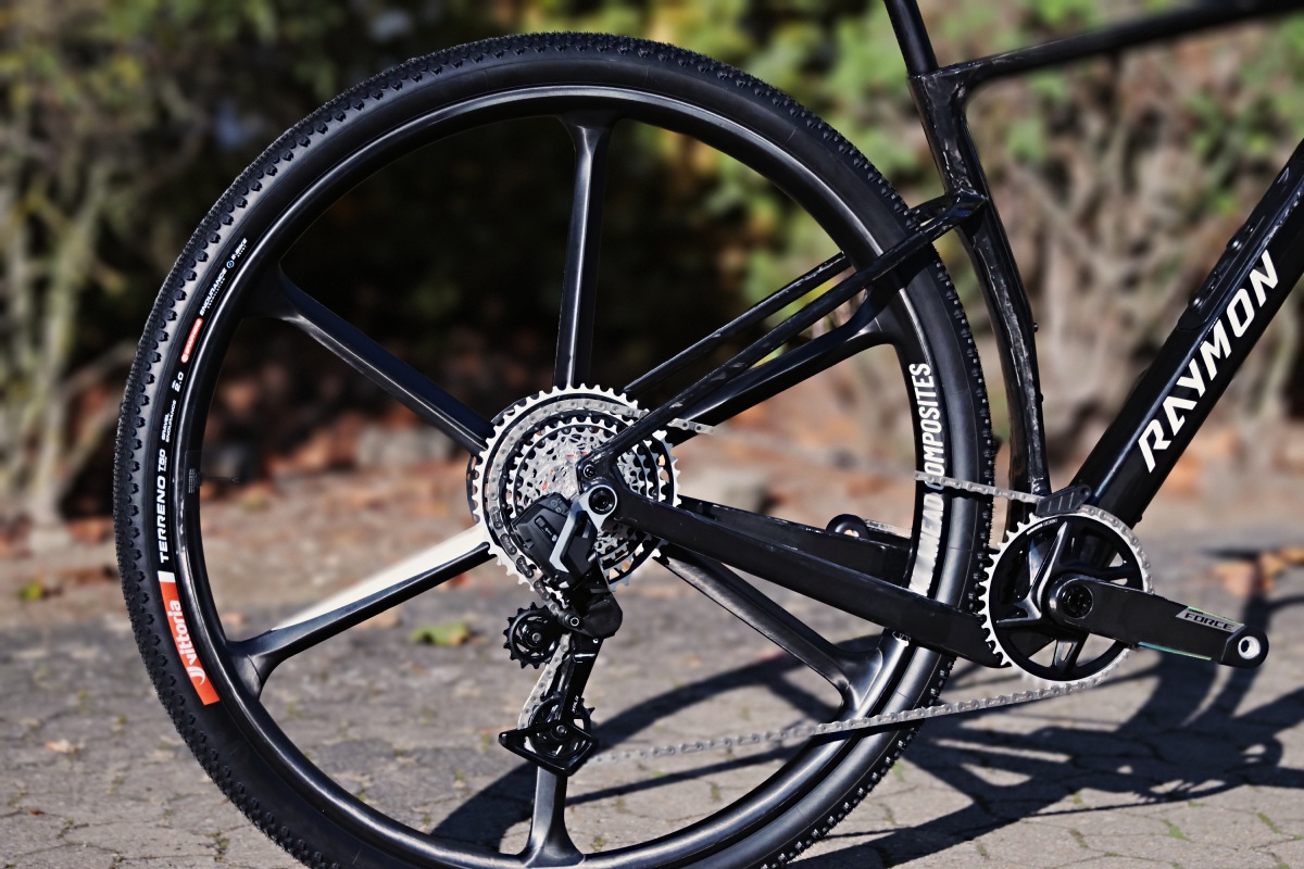 Raymon presenta un prototipo gravel en 32’’ que llegará a las tiendas en 2027