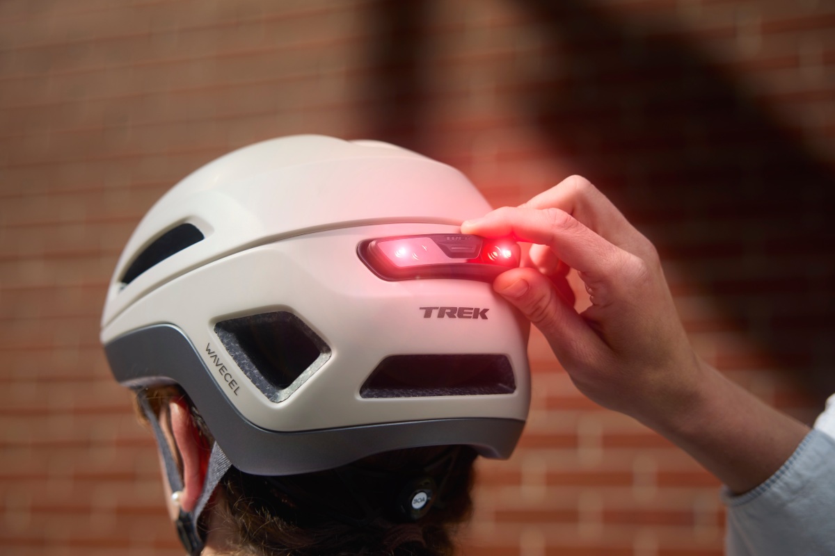 Nueva Trek Inbound+ y casco Charge WaveCel: ecosistema perfecto para la movilidad urbana