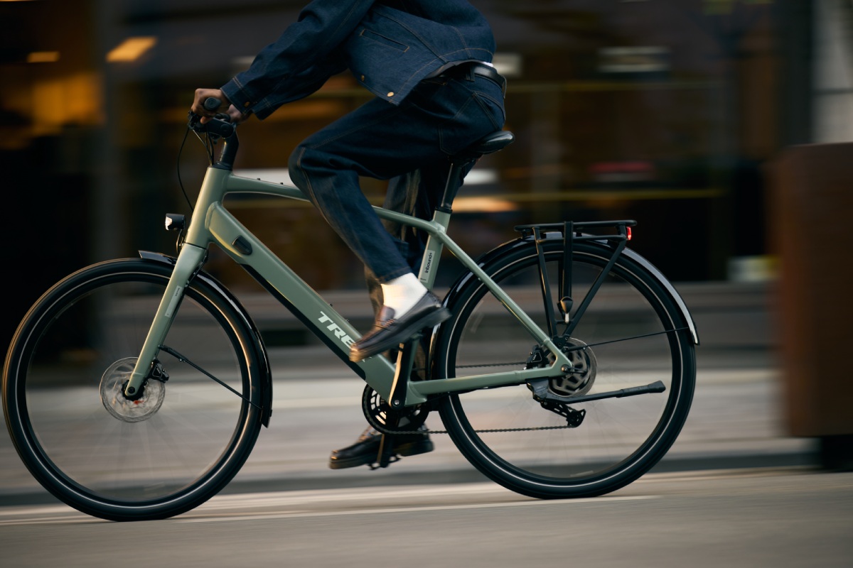 Nueva Trek Inbound+ y casco Charge WaveCel: ecosistema perfecto para la movilidad urbana