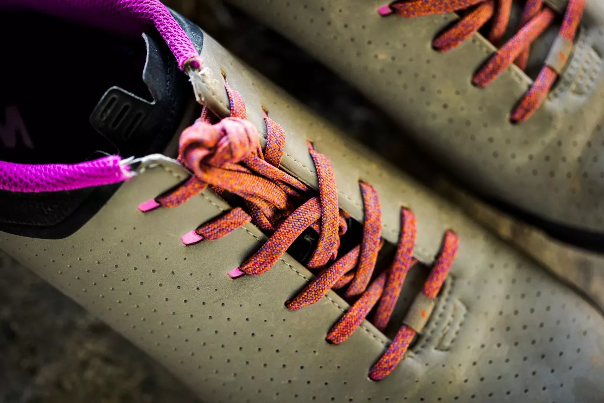Zapatillas de ciclismo con cordones: ventajas e inconvenientes