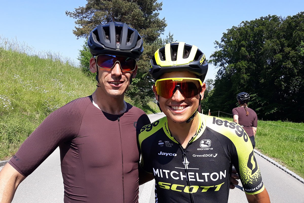 Maillotmag con Johan Esteban Chaves en la presentación de la SCOTT Addict RC
