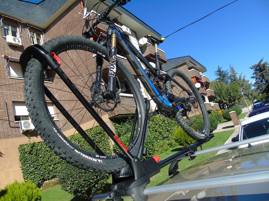 Portabicis de techo Yakima Frontloader