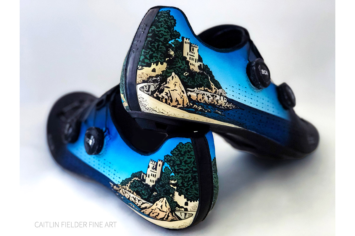Los trabajos de personalización de Cailin Fielder en zapatillas de ciclismo