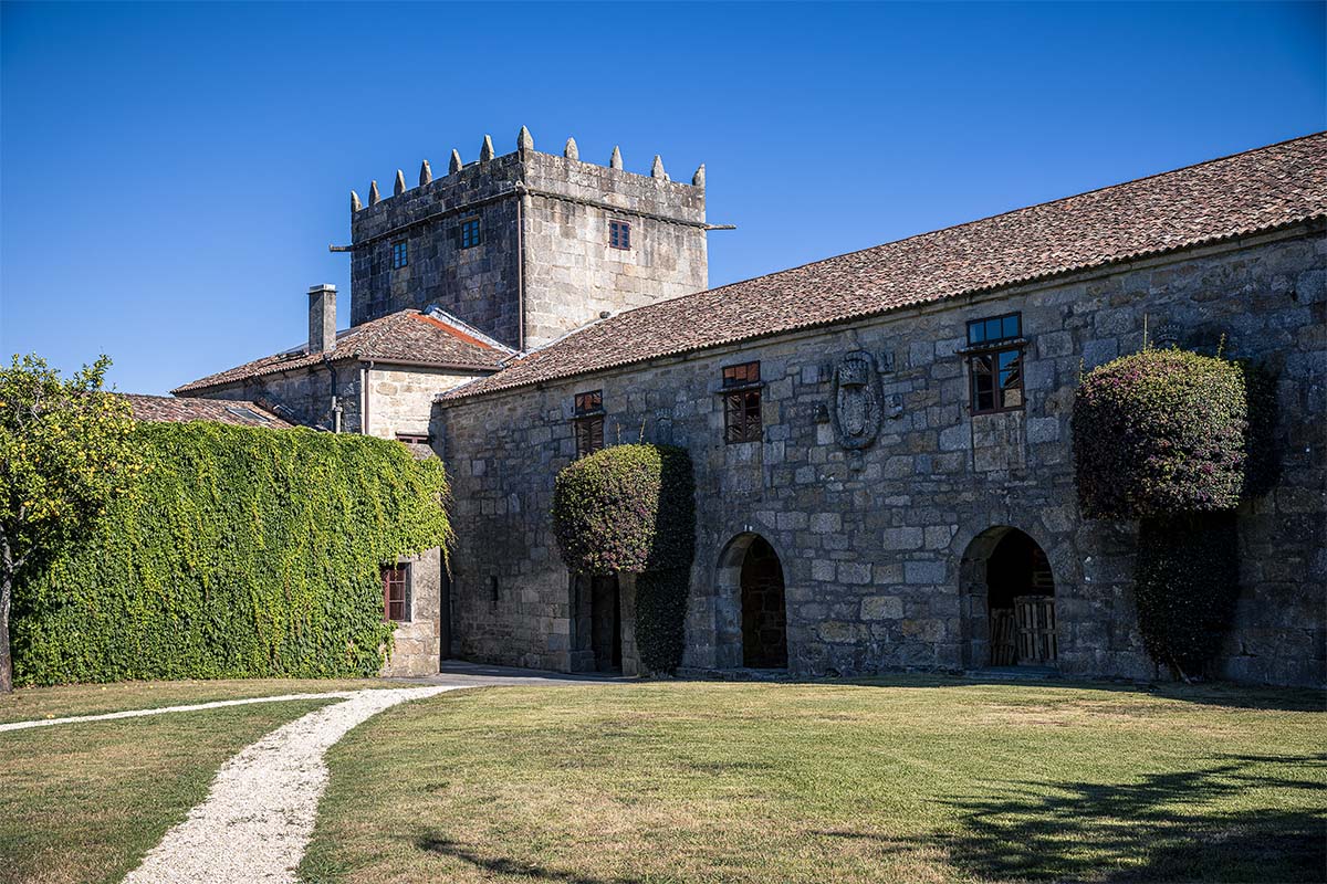 Ruta del Vino de Rías Baixas: Enoturismo a pedales en Galicia