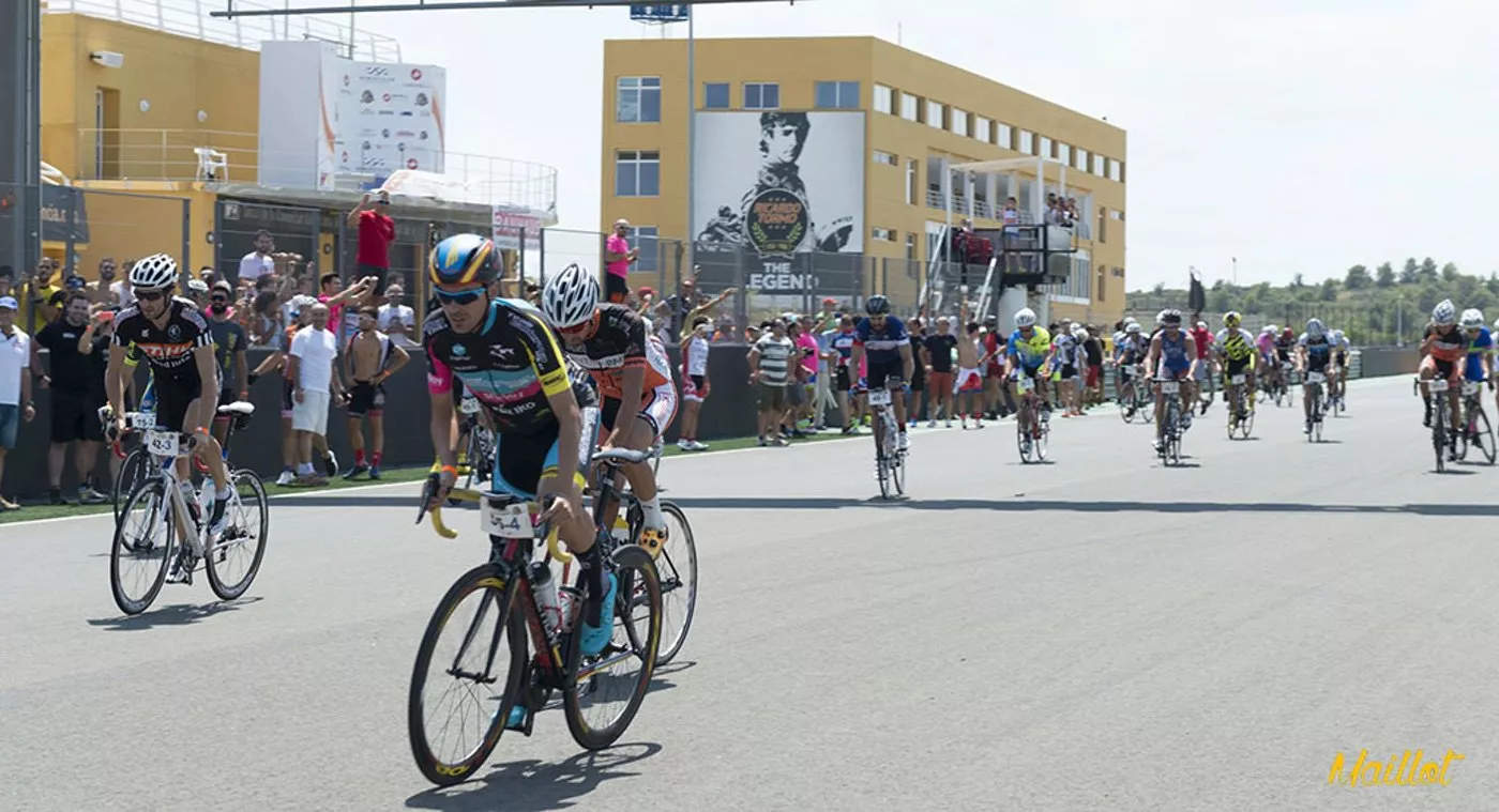 Cheste celebra la segunda edición de las 24 horas Cyclo Circuit con récord de participación