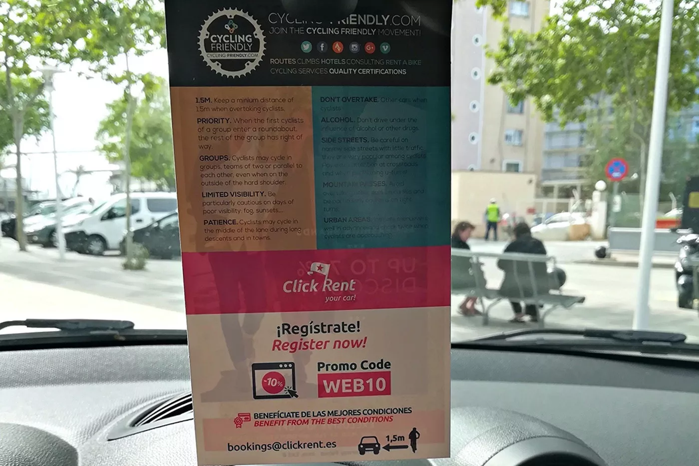Campaña de concienciación en coches de alquiler: “Rent a Car Cycling Friendly”