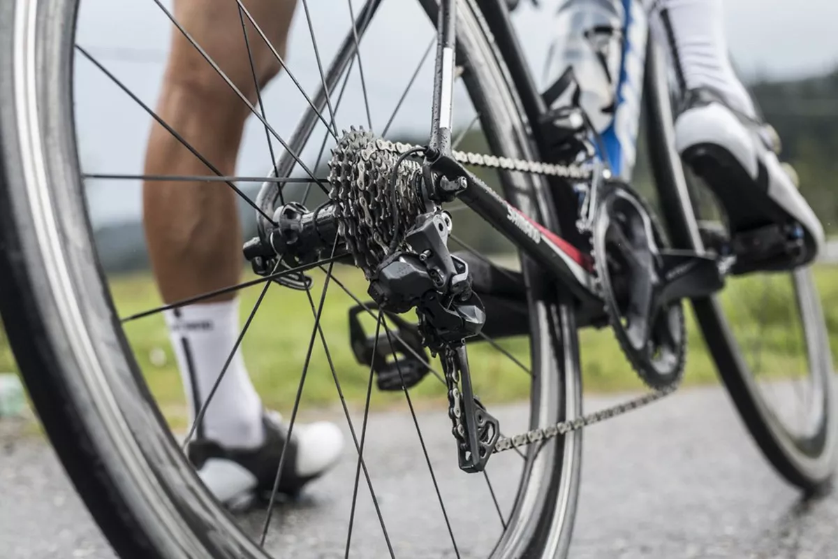 cómo evitar el desgaste de la cadena de la bicicleta