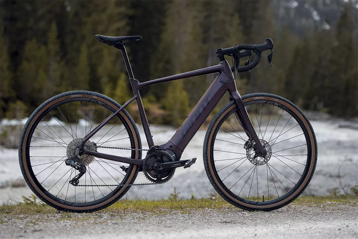 Nueva Giant Revolt E+ para 2022: Shimano EP8 y más batería