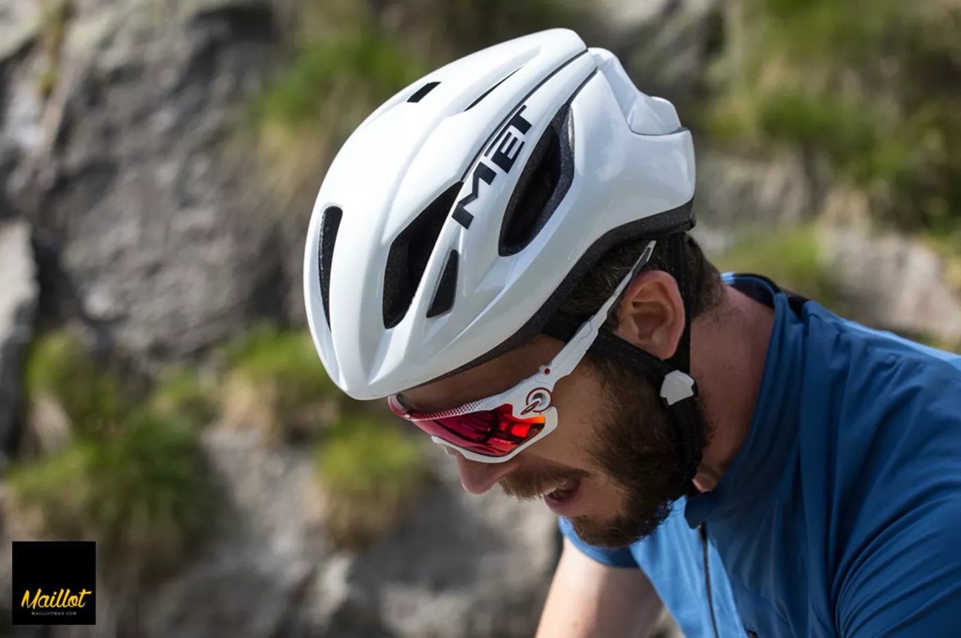 Nuevo casco MET Strale, aerodinámico y ligero.