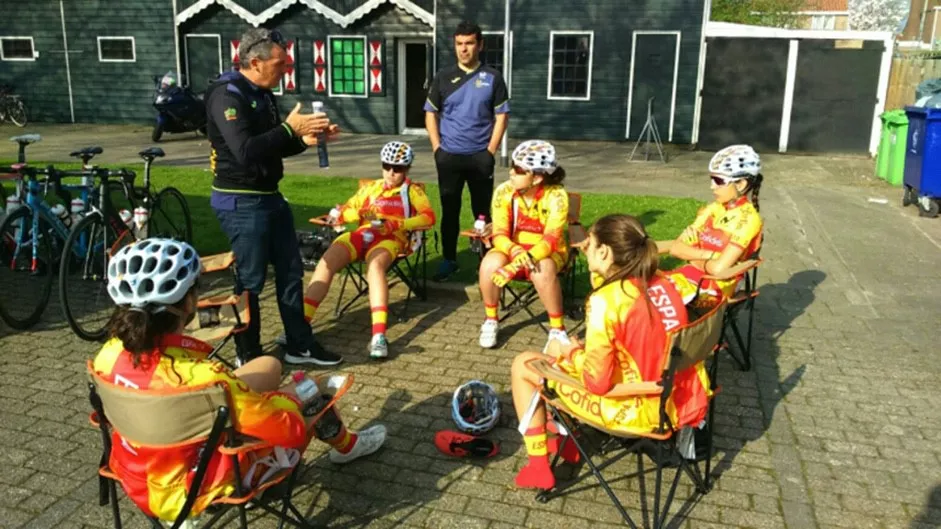 Primeras Jornadas de Tecnificación y Seguimiento del Ciclismo Femenino